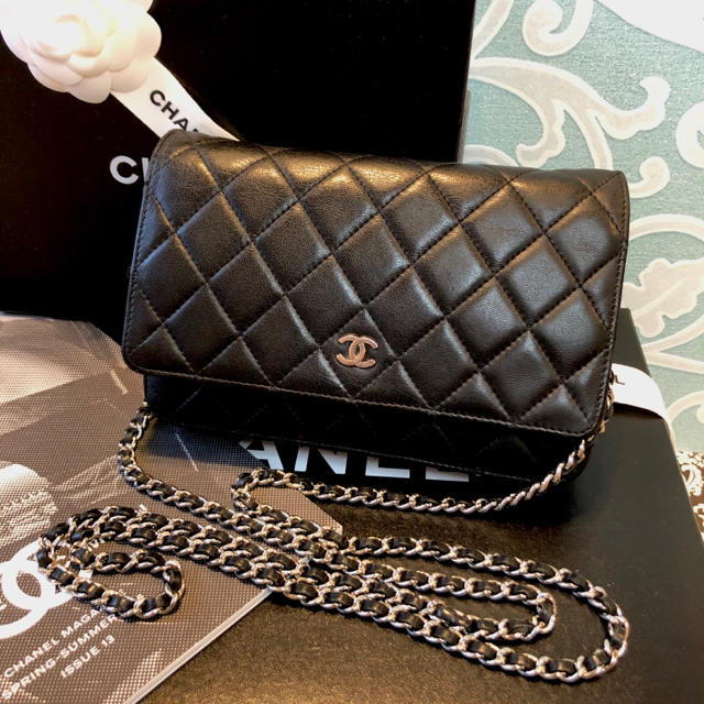 美品【正規品】シャネル CHANEL チェーンウォレット