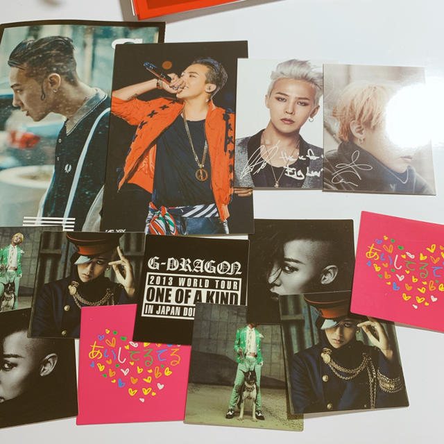 BIGBANG(ビッグバン)のG-DRAGON ポストカード、ステッカーetc エンタメ/ホビーのCD(K-POP/アジア)の商品写真