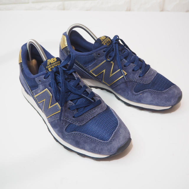 New Balance(ニューバランス)の【CHANEL様専用】New  Balance スニーカー　996 レディースの靴/シューズ(スニーカー)の商品写真