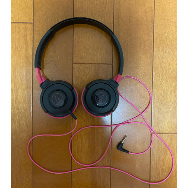 audio-technica(オーディオテクニカ)のヘッドホン ブラックピンク  スマホ/家電/カメラのオーディオ機器(ヘッドフォン/イヤフォン)の商品写真