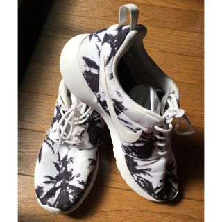 ナイキ(NIKE)のナイキローシラン(スニーカー)