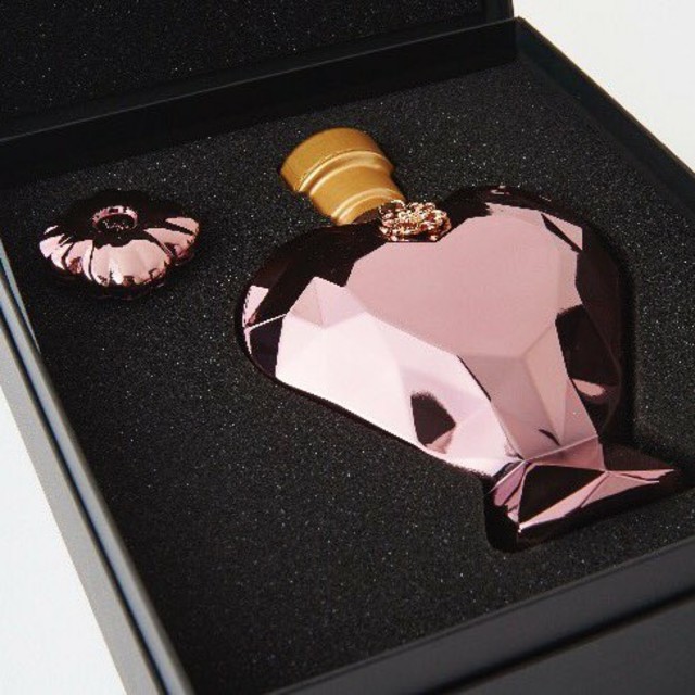 新品未開栓)シェイプハート shape heart 高級ブランデー ピンク 新品未開栓)シェイプハート shape heart 高級ブランデー ピンク