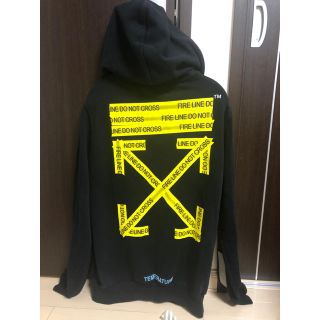 オフホワイト　off White パーカー　裏起毛　ペイント　かわいい