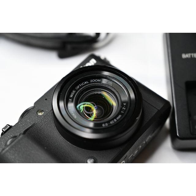 ニコン CoolPix P7700 本体および付属品