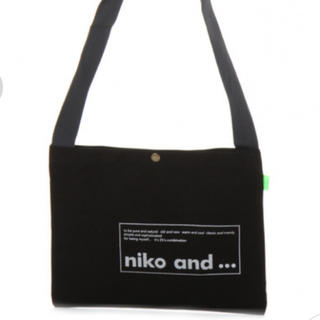 ニコアンド(niko and...)のniko and... ロゴトート　黒　新品未使用(トートバッグ)