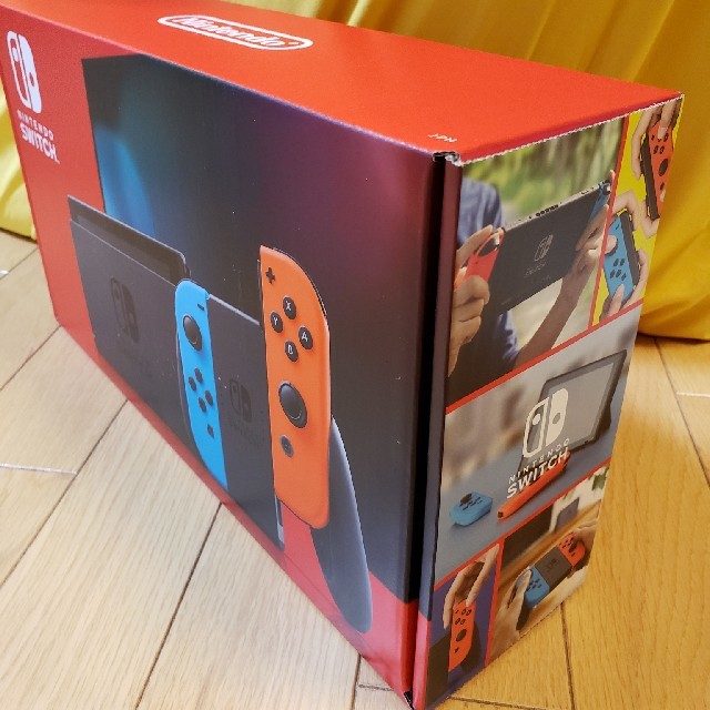 Nintendo Switch(ニンテンドースイッチ)の新品未開封　任天堂Switch本体　ネオンブルー エンタメ/ホビーのゲームソフト/ゲーム機本体(家庭用ゲーム機本体)の商品写真