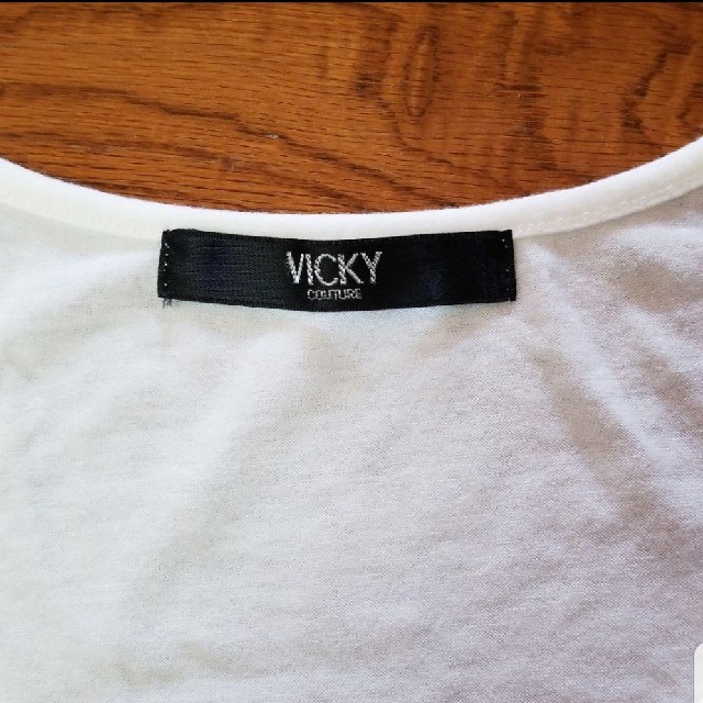 VICKY(ビッキー)のビッキー　半袖カットソー レディースのトップス(カットソー(半袖/袖なし))の商品写真