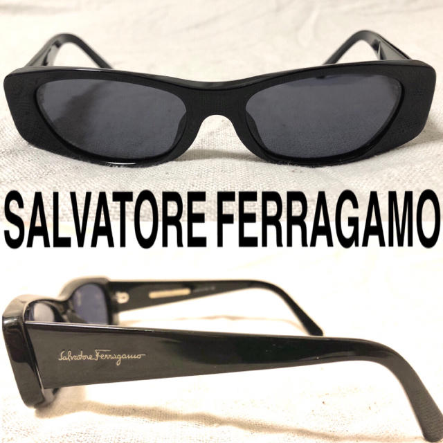 Salvatore Ferragamo(サルヴァトーレフェラガモ)のSalvatore  Ferragamo スクエア　サングラス　ロゴ　イタリア製 レディースのファッション小物(サングラス/メガネ)の商品写真