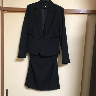 春夏用　黒膝丈スーツ　１１号　お値下げします。(スーツ)