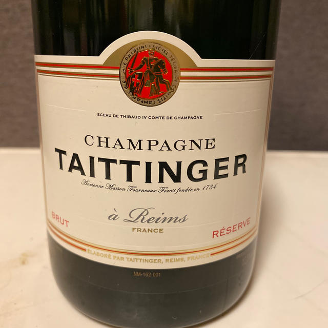 テタンジェ　ブリュット　レゼルヴ　750ml  TAITTINGER 食品/飲料/酒の酒(シャンパン/スパークリングワイン)の商品写真