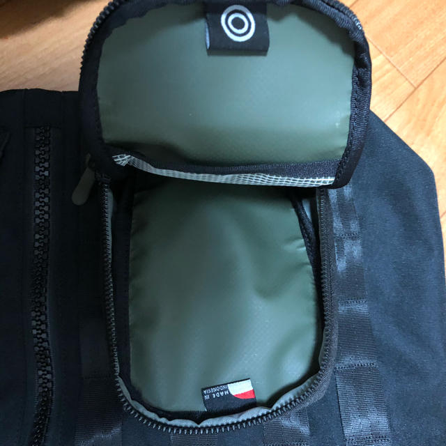 Orbit Gear M100-BK ショルダーバッグ ブラック bagjack メンズのバッグ(ショルダーバッグ)の商品写真