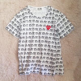 コムデギャルソン(COMME des GARCONS)のPLAY総柄  Tee(Tシャツ(半袖/袖なし))