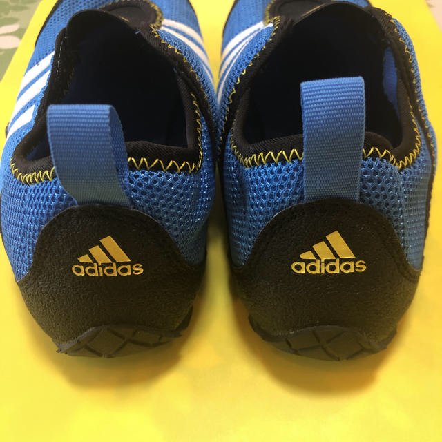 adidas(アディダス)のアディダス　アクアシューズ☆23cm☆ジュニア用 キッズ/ベビー/マタニティのキッズ靴/シューズ(15cm~)(スニーカー)の商品写真