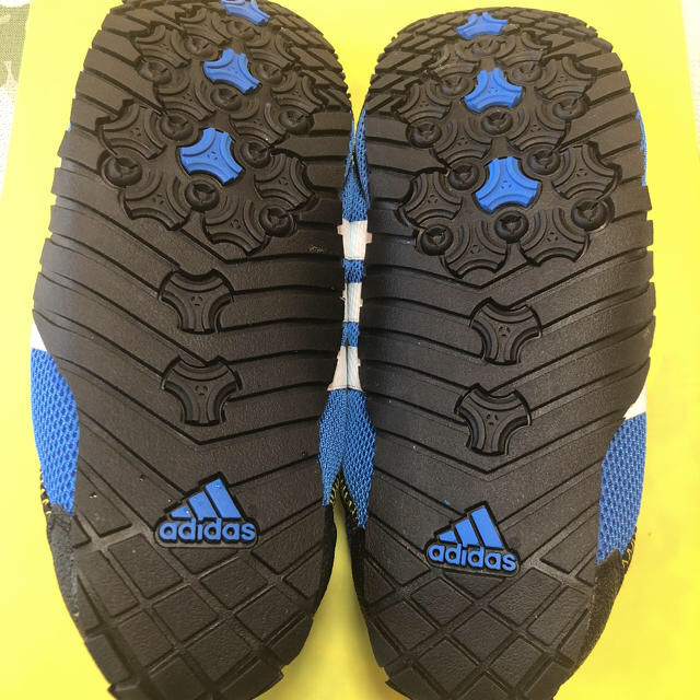 adidas(アディダス)のアディダス　アクアシューズ☆23cm☆ジュニア用 キッズ/ベビー/マタニティのキッズ靴/シューズ(15cm~)(スニーカー)の商品写真