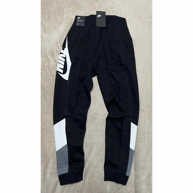 NIKE(ナイキ)の[新品] ナイキ ジュニア セットアップ (裏起毛) キッズ/ベビー/マタニティのキッズ服男の子用(90cm~)(ジャケット/上着)の商品写真