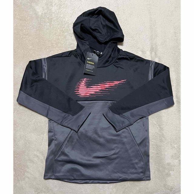 NIKE(ナイキ)の[新品] ナイキ ジュニア セットアップ (裏起毛) キッズ/ベビー/マタニティのキッズ服男の子用(90cm~)(ジャケット/上着)の商品写真