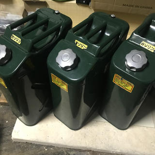 中古　ガソリン携行缶 20L 3本セット　合計60L エマーソン製