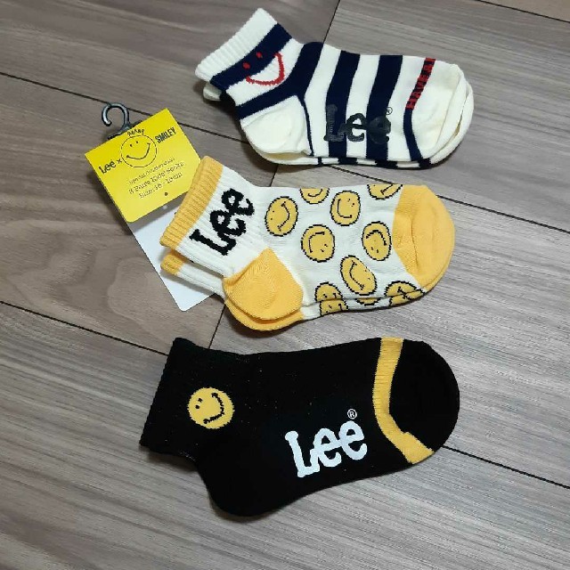 Lee(リー)の専用【新品】Lee　靴下　16-18センチ　3足セット キッズ/ベビー/マタニティのこども用ファッション小物(靴下/タイツ)の商品写真