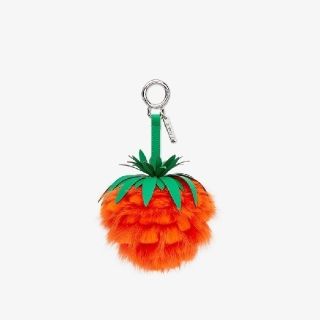 フェンディ(FENDI)のりんこ様専用　　FENDI fruits ファーチャーム　パイナップル　新品(チャーム)