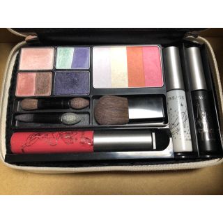 リサージ シンデレラ メイクパレット