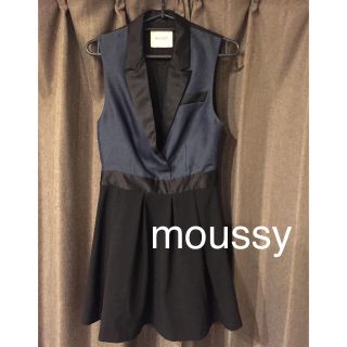 マウジー(moussy)のマウジー襟付き切替ワンピ♡ネイビー×黒♡(ミニワンピース)