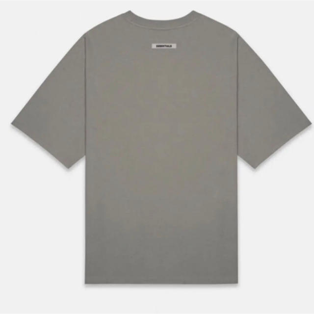 FEAR OF GOD(フィアオブゴッド)の新作 FOG ESSENTIALS S/S TEE チャコール  M メンズのトップス(Tシャツ/カットソー(半袖/袖なし))の商品写真