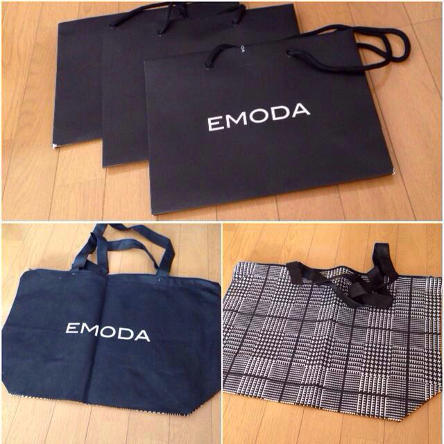 EMODA(エモダ)のさゆみ様お取引中 EMODA ショップ袋 レディースのバッグ(ショップ袋)の商品写真