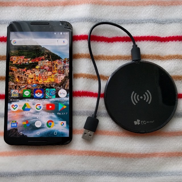 Google Nexus6 32GB Qi非接触充電器付き スマホ/家電/カメラのスマートフォン/携帯電話(スマートフォン本体)の商品写真