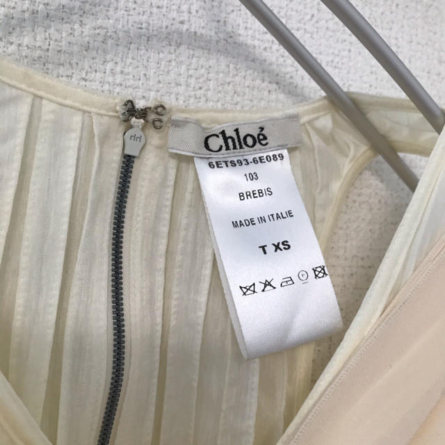 Chloe(クロエ)の【美品】 Chloe (クロエ) ノースリーブプリーツブラウス　イタリア製 レディースのトップス(シャツ/ブラウス(半袖/袖なし))の商品写真