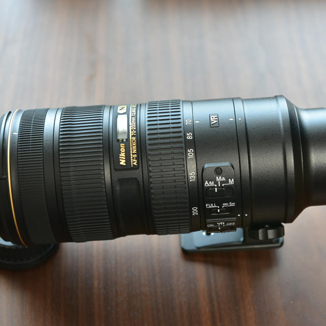 Nikon(ニコン)のようすけ様専用Nikon ニコン　70-200mm  f2.8g スマホ/家電/カメラのカメラ(レンズ(ズーム))の商品写真