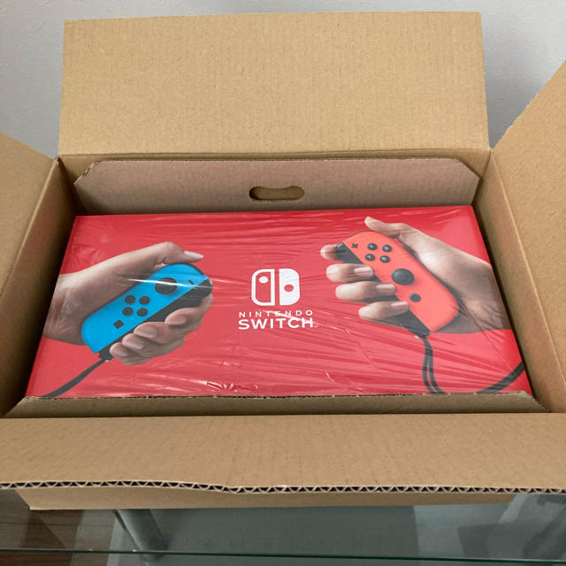 新品未開封！Nintendo Switch 新モデル