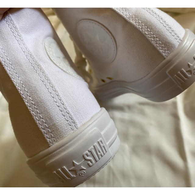 CONVERSE(コンバース)の新品未使用♪早い者勝ち♪ 24.0cm コンバース　アースコラボ　オールホワイト レディースの靴/シューズ(スニーカー)の商品写真