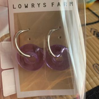 ローリーズファーム(LOWRYS FARM)のガラスサガリピアス(ピアス)