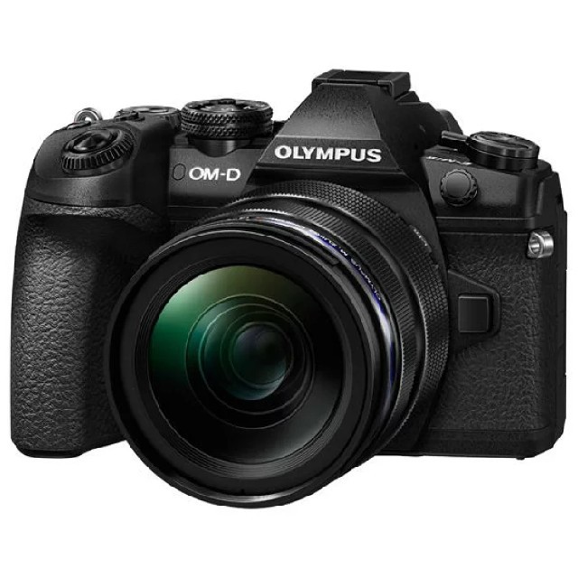 OLYMPUS(オリンパス)の【風様専用】12-40mm F2．8 PROキット OM-D E-M1  スマホ/家電/カメラのカメラ(ミラーレス一眼)の商品写真