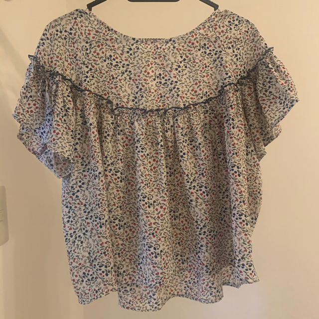 Crisp(クリスプ)のCrisp/round gather flower blouse ivory  レディースのトップス(シャツ/ブラウス(半袖/袖なし))の商品写真