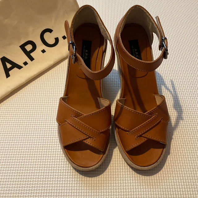 A.P.C.  ウエッジソール　サンダル