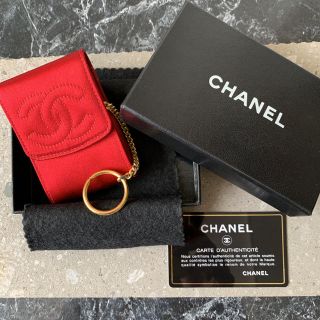 シャネル(CHANEL)のシャネル マルチケース レッド ギャランティーカード付(ポーチ)