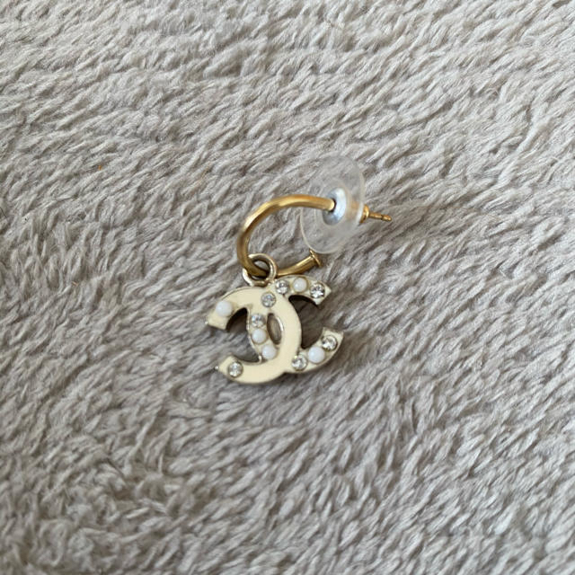 CHANEL(シャネル)の✔︎Vintage CHANEL Pierce　 メンズのアクセサリー(ピアス(片耳用))の商品写真