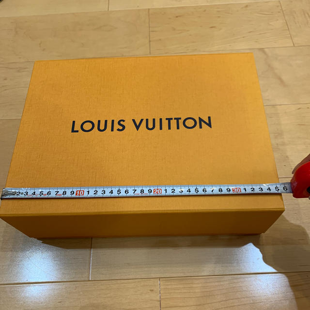 LOUIS VUITTON(ルイヴィトン)のルイヴィトン 箱 レディースのバッグ(ショップ袋)の商品写真