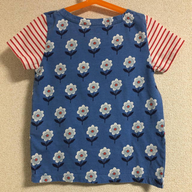 Boden(ボーデン)の美品　mini boden お花プリントTシャツ　5-6y キッズ/ベビー/マタニティのキッズ服女の子用(90cm~)(Tシャツ/カットソー)の商品写真