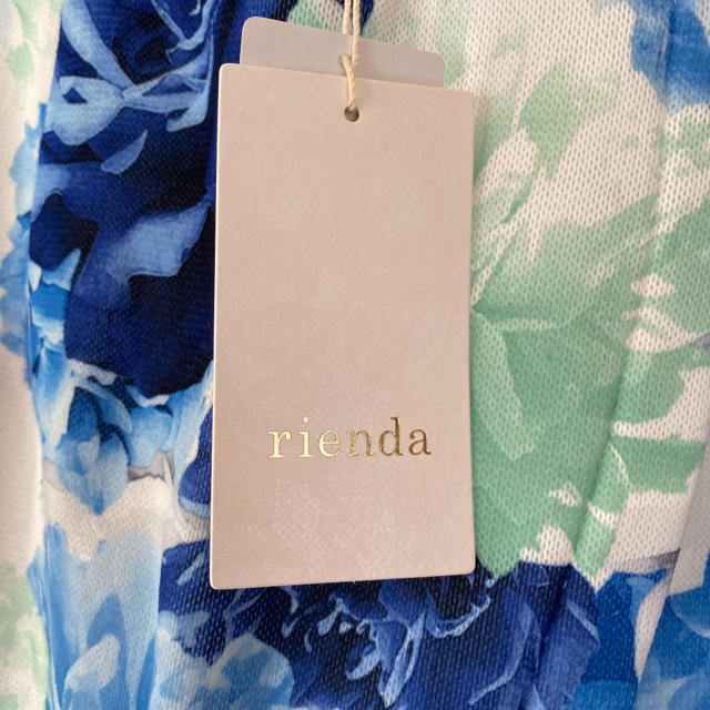 rienda(リエンダ)の☆お値下げ☆rienda 花柄 ラップ風スカート レディースのスカート(ミニスカート)の商品写真