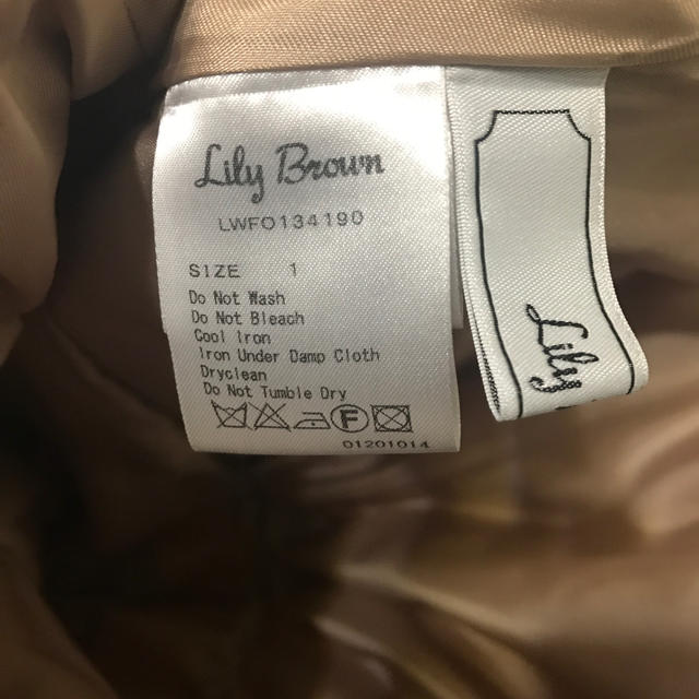 Lily Brown(リリーブラウン)の華やかなリリーブラウン　ワンピース レディースのワンピース(ひざ丈ワンピース)の商品写真