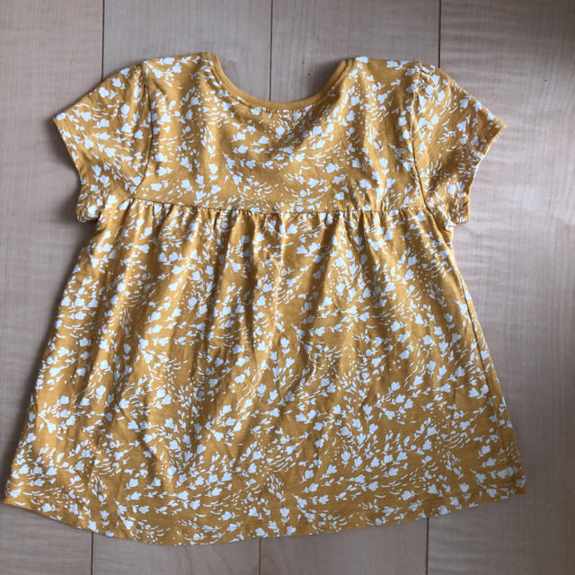 NEXT(ネクスト)の美品 NEXT オーガニックコットントップス 122cm キッズ/ベビー/マタニティのキッズ服女の子用(90cm~)(Tシャツ/カットソー)の商品写真