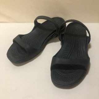 クロックス(crocs)のクロックス　サンダル　黒(サンダル)