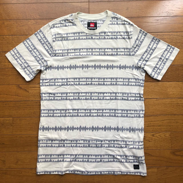 QUIKSILVER(クイックシルバー)のQUIKSILVER Tシャツ　半袖カットソー メンズのトップス(Tシャツ/カットソー(半袖/袖なし))の商品写真