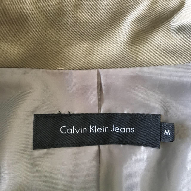 Calvin Klein(カルバンクライン)のカーキ色のトレンチコート レディースのジャケット/アウター(トレンチコート)の商品写真