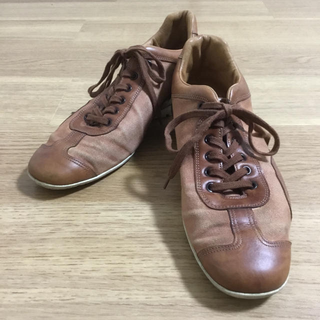 Santoni(サントーニ)のサントーニー　レザー　スニーカー メンズの靴/シューズ(スニーカー)の商品写真