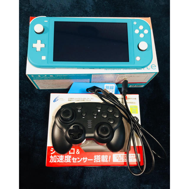 Nintendo Switch(ニンテンドースイッチ)の【美品】NINTENDO SWITCH LITE ターコイズカラー☆ エンタメ/ホビーのゲームソフト/ゲーム機本体(携帯用ゲーム機本体)の商品写真