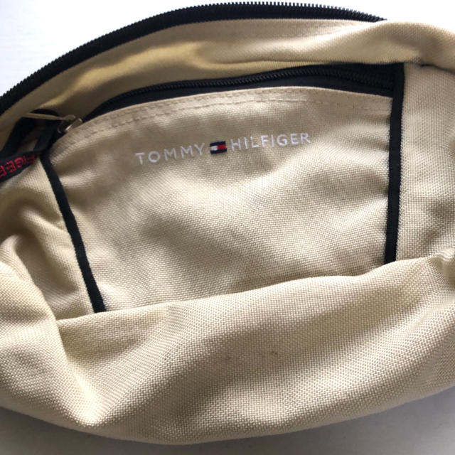 TOMMY HILFIGER(トミーヒルフィガー)のTOMMY HILFIGER☆ウエストポーチ レディースのバッグ(ボディバッグ/ウエストポーチ)の商品写真