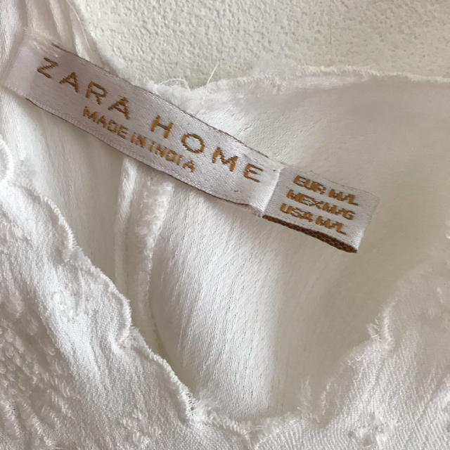 ZARA HOME(ザラホーム)のザラホーム　ルームウェア　ルームワンピース　ネグリジェ　ホワイト　レディース レディースのルームウェア/パジャマ(ルームウェア)の商品写真